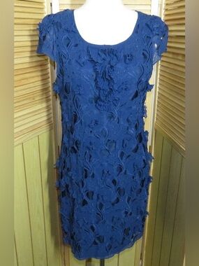 BCBG MAXAZRIA 100% Silk Navy Floral Appliqué Dress Sz 0